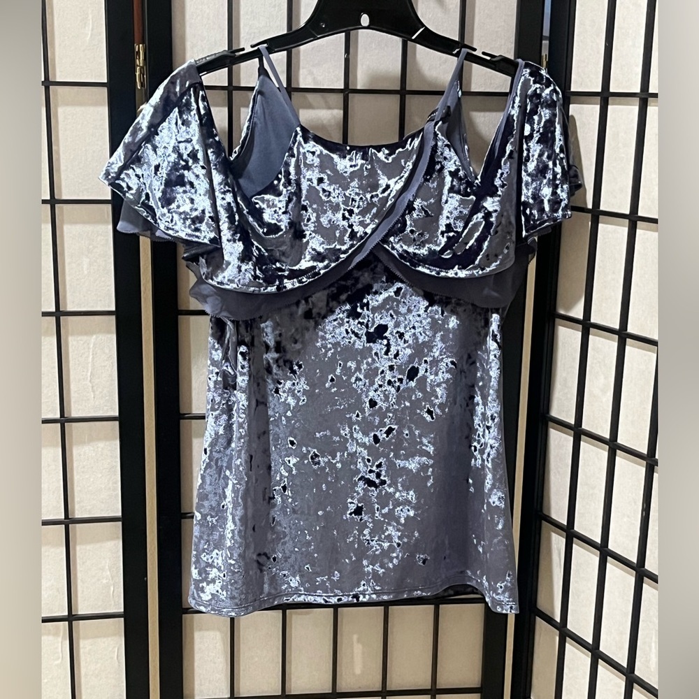 W H B M BLUE CRUSH Velvet Cold-Shoulder FLOUNCE BLOUSE WOMEN ZIZE M - Picture 7 of 8